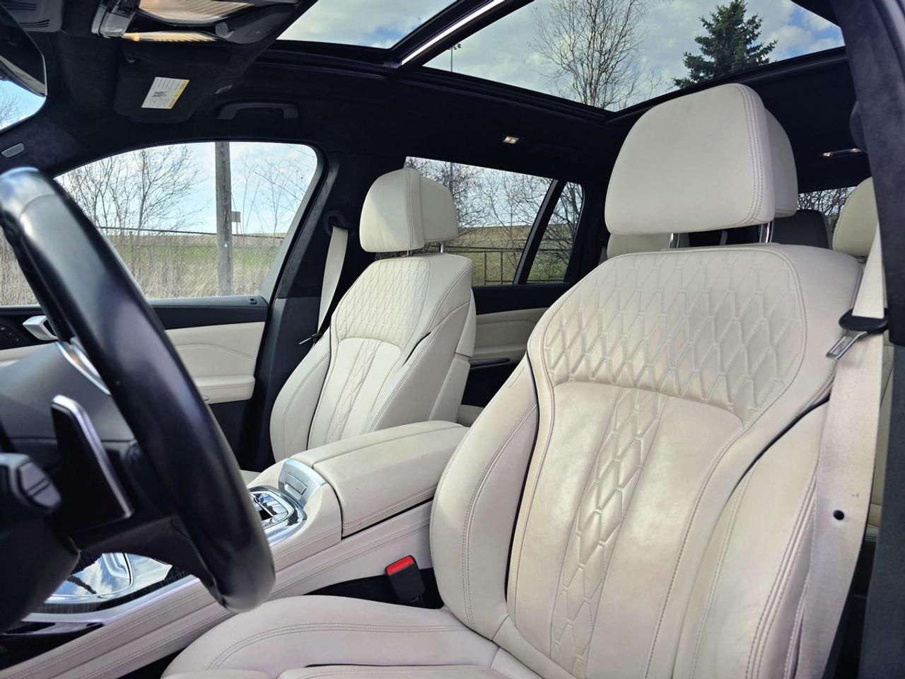 2020 BMW X7 xDrive40i w/M-Sport Pkg | No Accidents! Photo