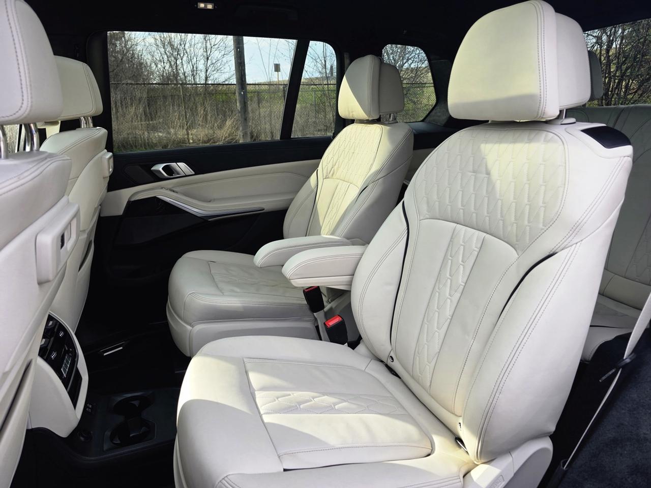 2020 BMW X7 xDrive40i w/M-Sport Pkg | No Accidents! Photo