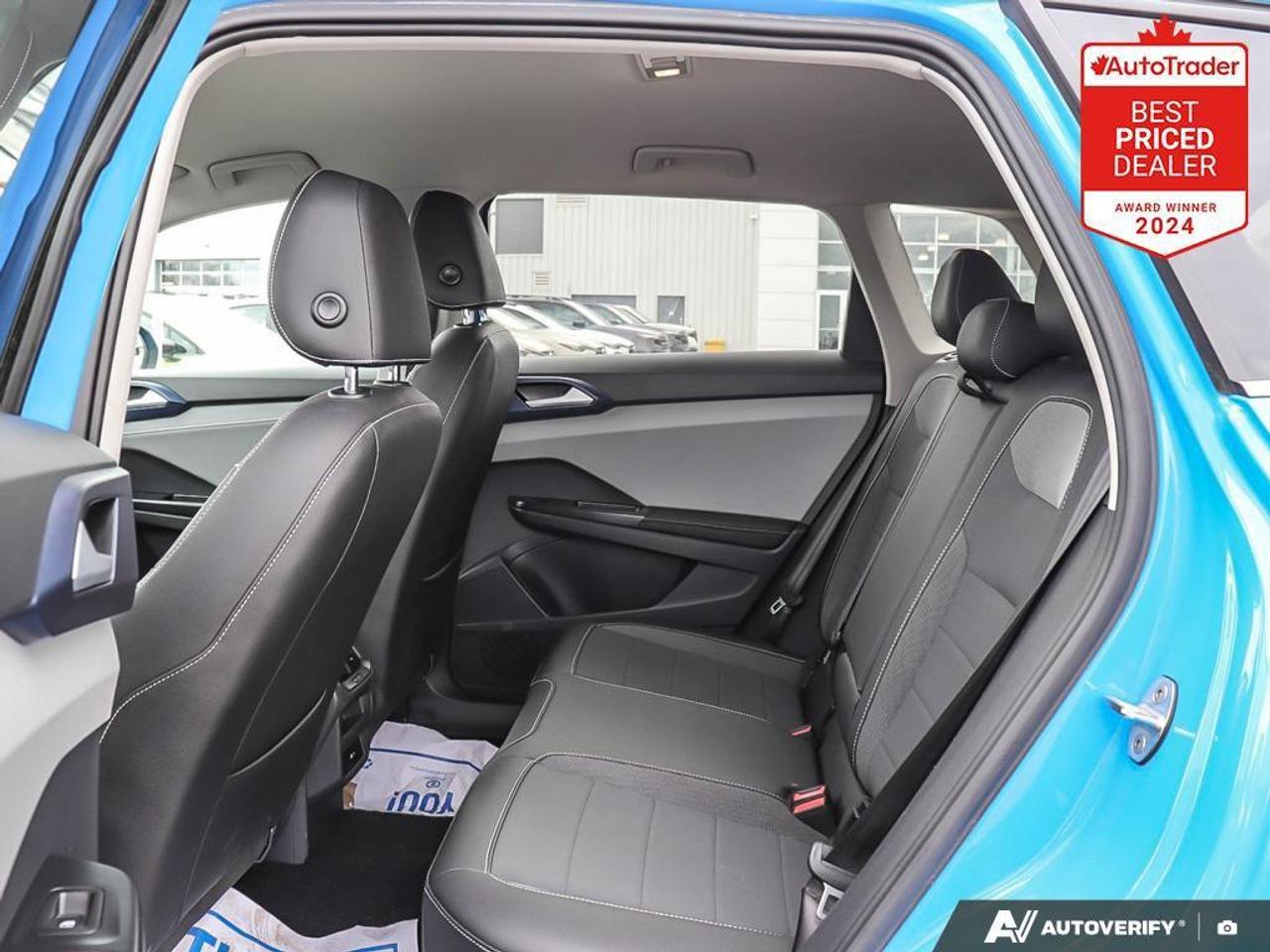 2024 Volkswagen Taos Comfortline 4dr Front-Wheel Drive Photo