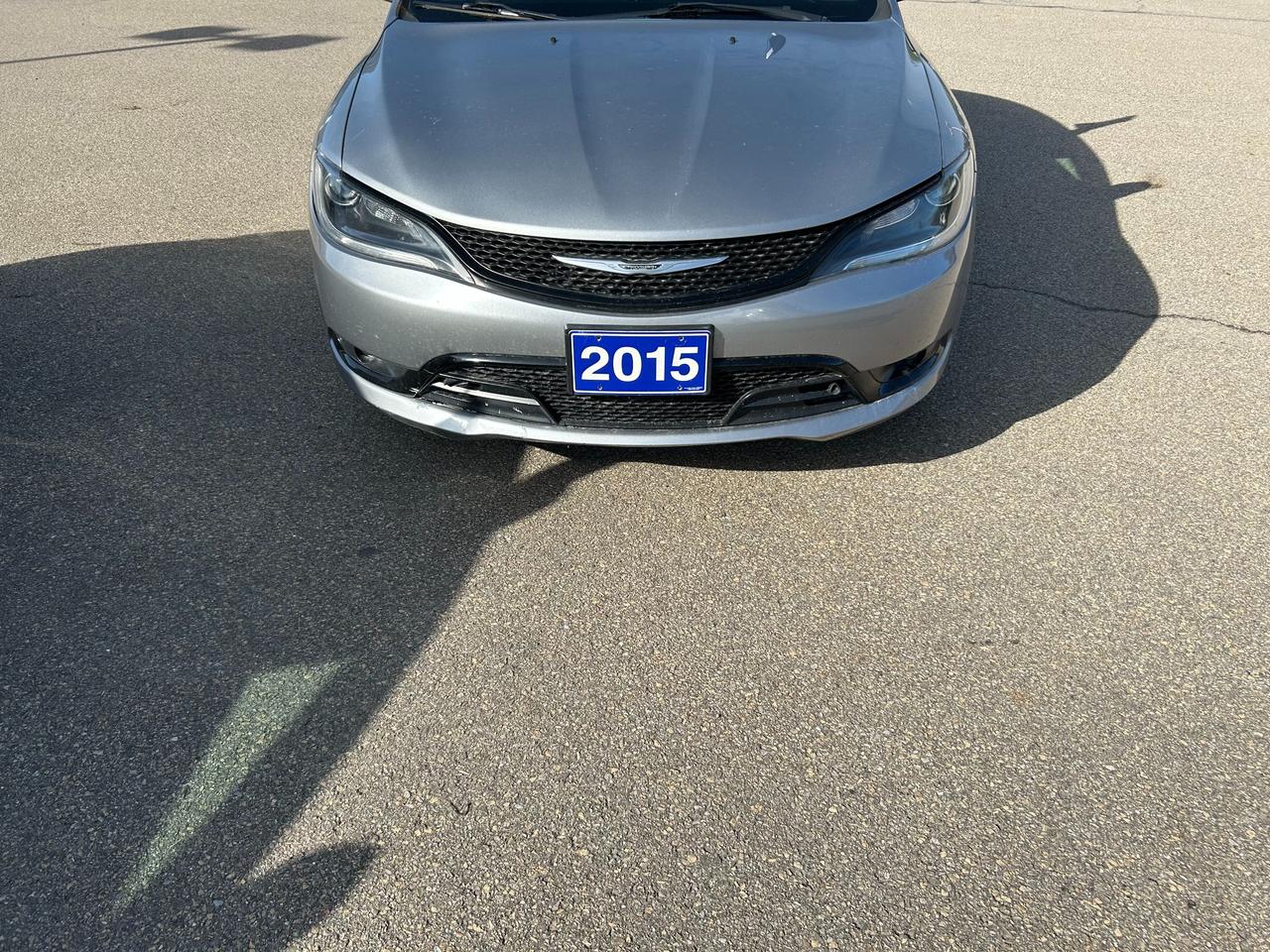 2015 Chrysler 200 S 4dr Front-wheel Drive Sedan Photo