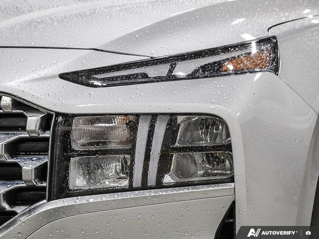 2022 Hyundai Santa Fe HEV Luxury 4dr All-Wheel Drive Photo