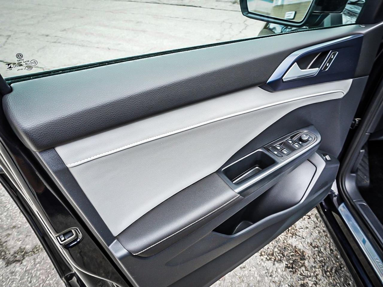 2024 Volkswagen Taos  Photo