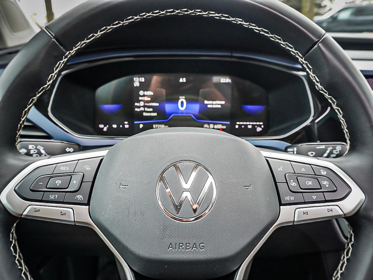 2024 Volkswagen Taos  Photo