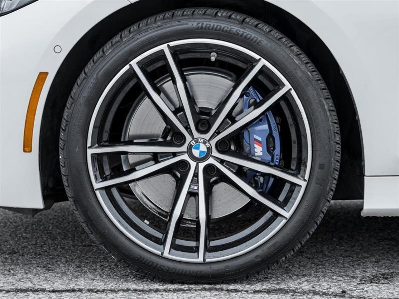 2023 BMW 330 i xDrive 4dr All-Wheel Drive Sedan Photo4