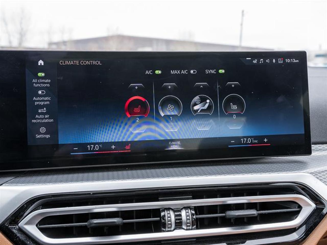 2023 BMW 330 i xDrive 4dr All-Wheel Drive Sedan Photo