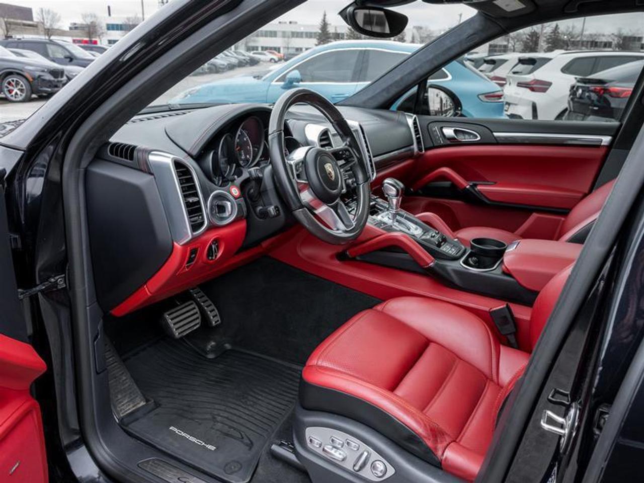 2017 Porsche Cayenne GTS 4dr All-wheel Drive Photo