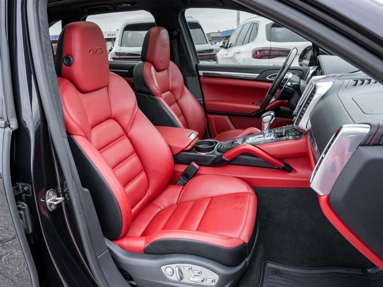 2017 Porsche Cayenne GTS 4dr All-wheel Drive Photo