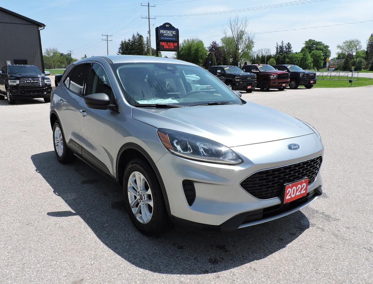 2022 Ford Escape SE AWD 1.5L EcoBoost 1-Owner Only 73000 KMS - Photo #1