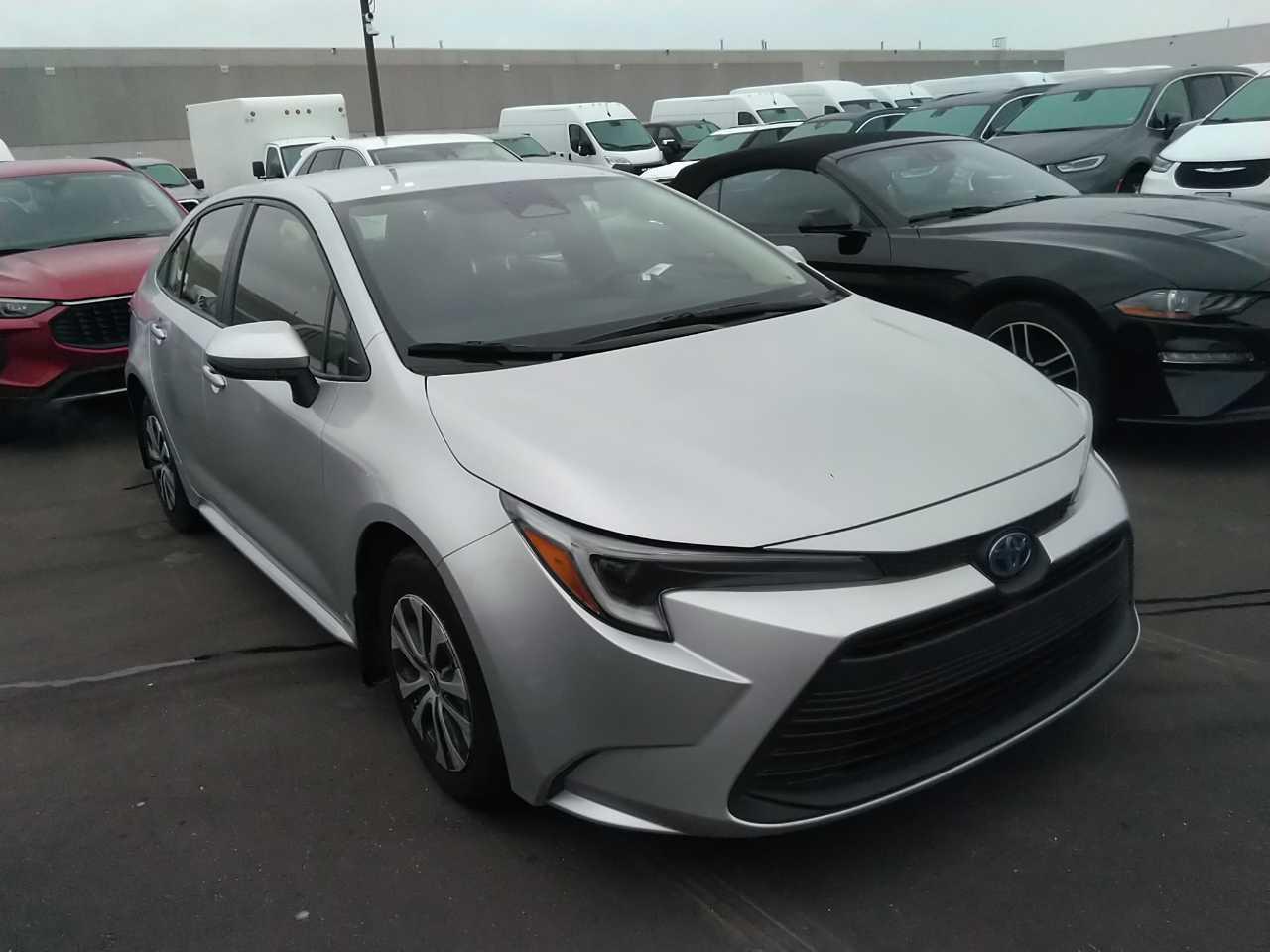 2024 Toyota Corolla Hybrid LE Photo