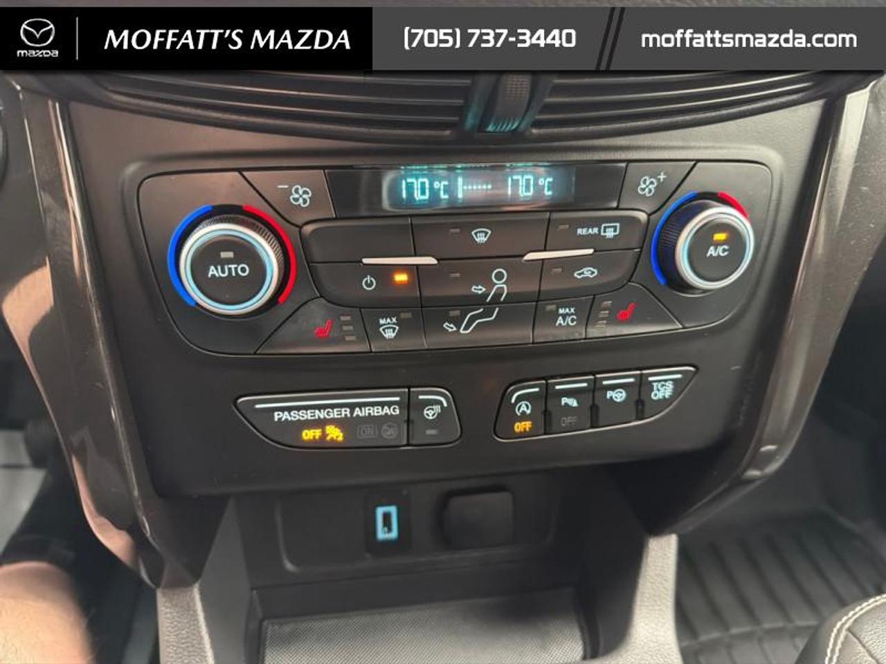 2019 Ford Escape Titanium 4WD Photo