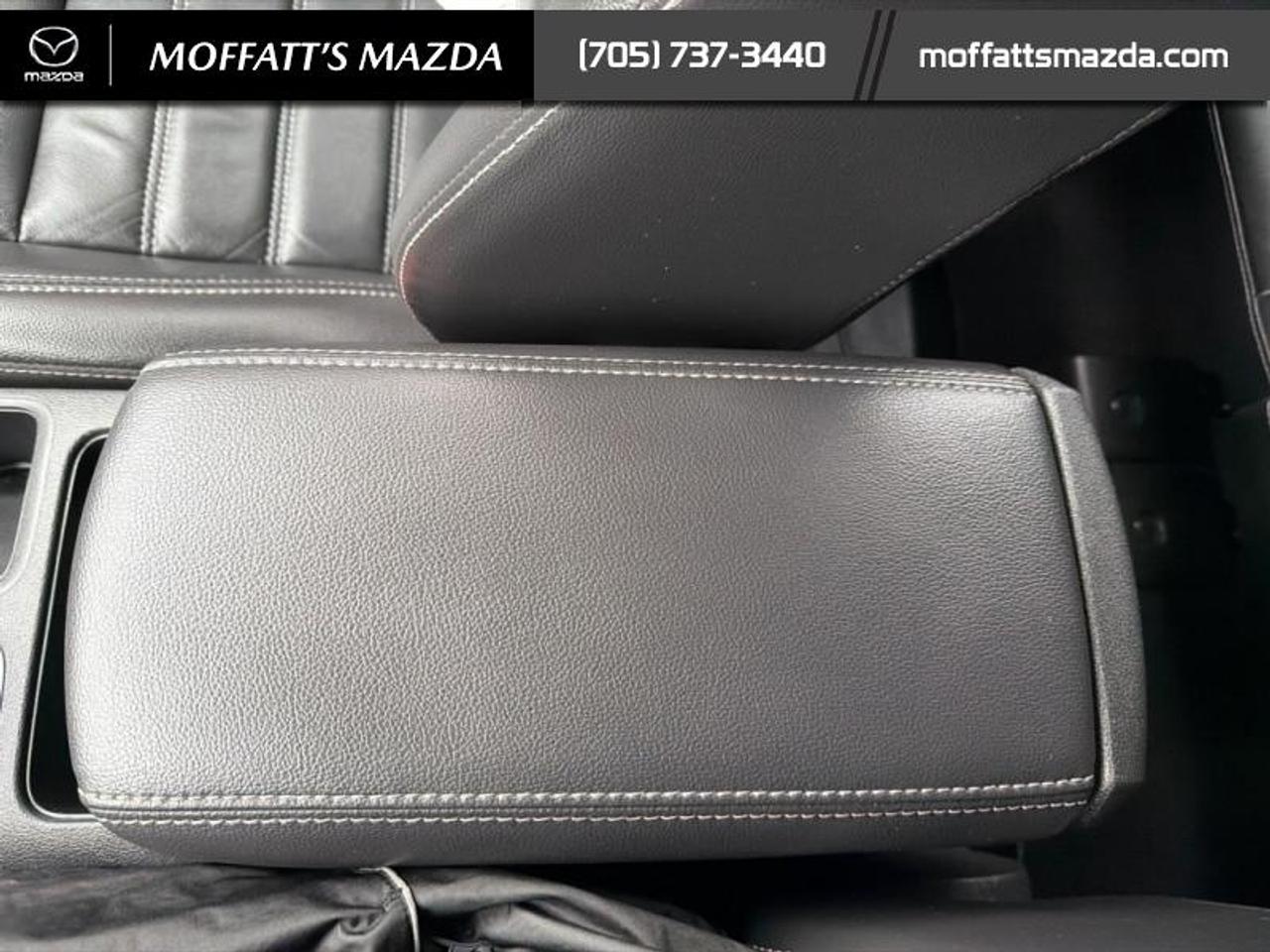 2019 Ford Escape Titanium 4WD Photo