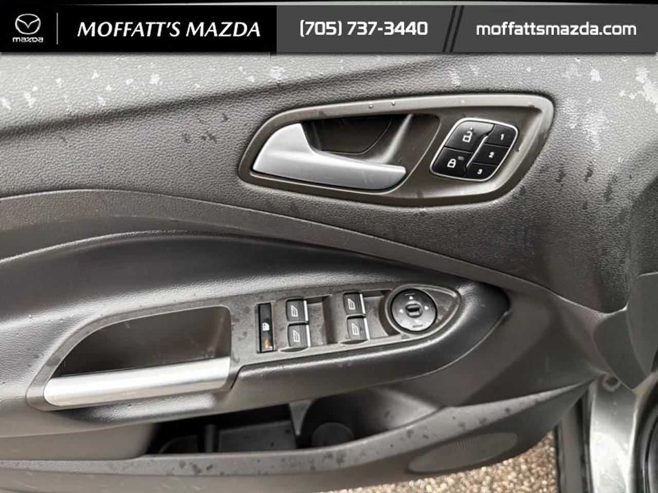2019 Ford Escape Titanium 4WD Photo