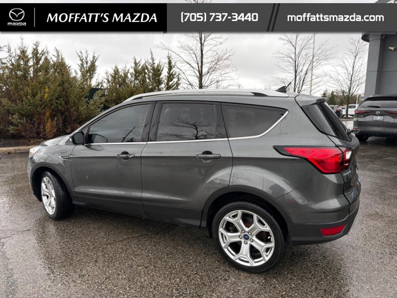 2019 Ford Escape Titanium 4WD Photo2