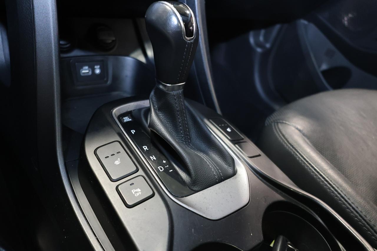 2017 Hyundai Santa Fe XL AWD - PANO|LEATHER|NAVI|CAMERA|BLINDSPOT Photo
