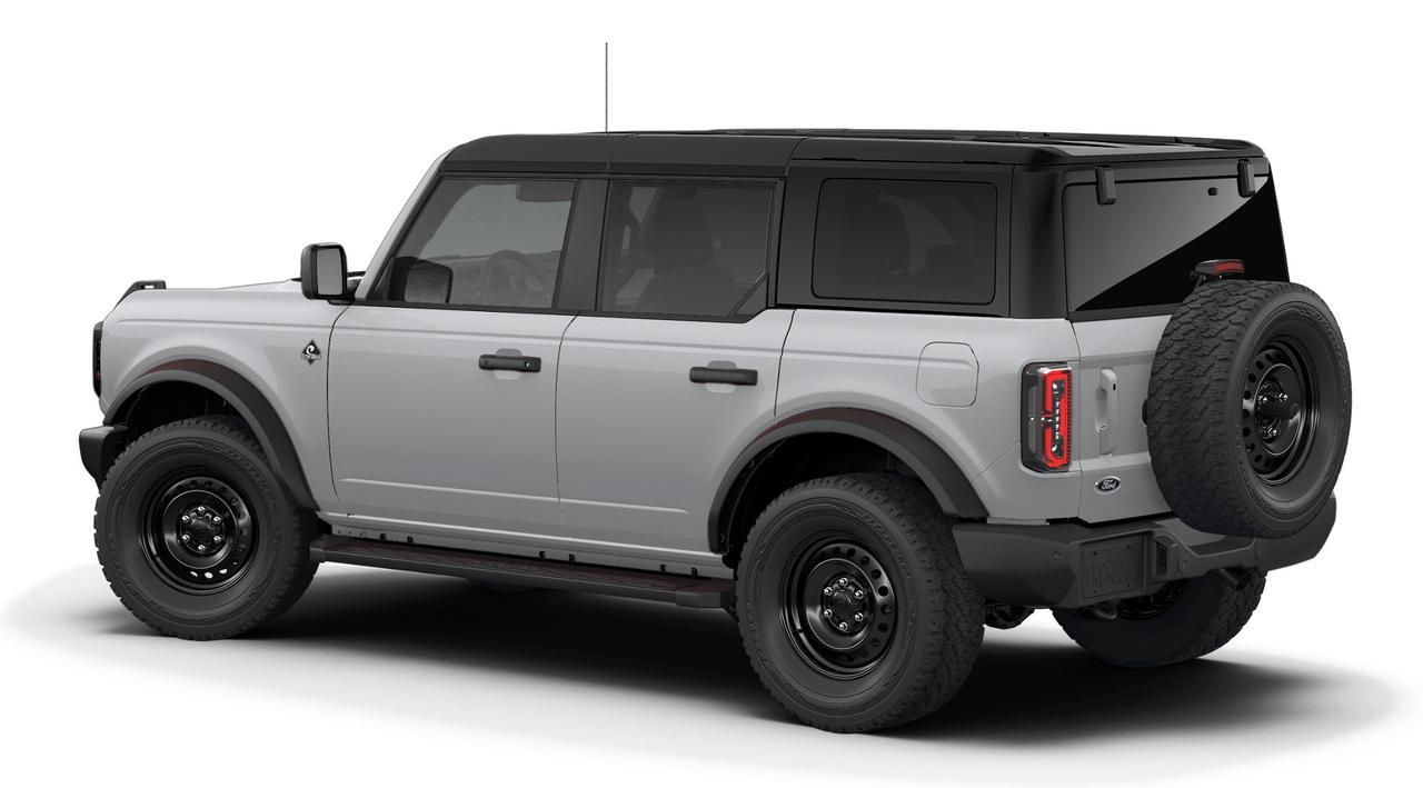 2026 Ford Bronco Outer Banks® Photo