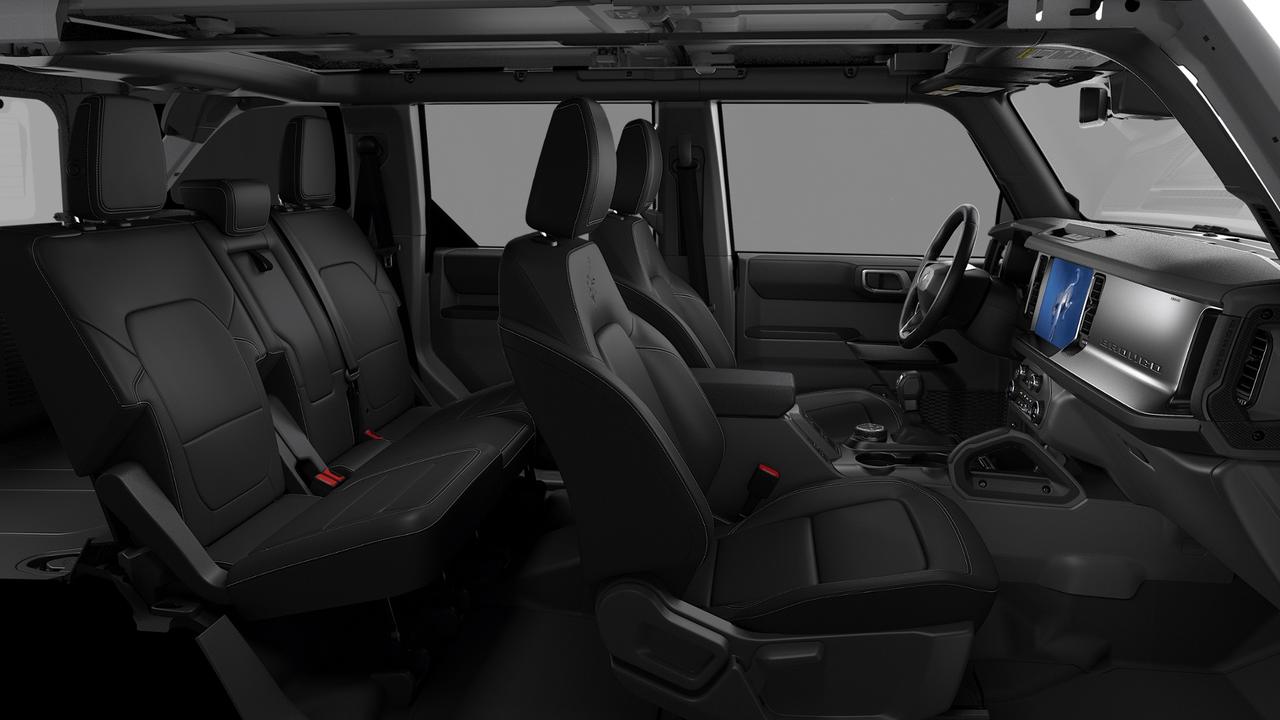 2026 Ford Bronco Outer Banks® Photo