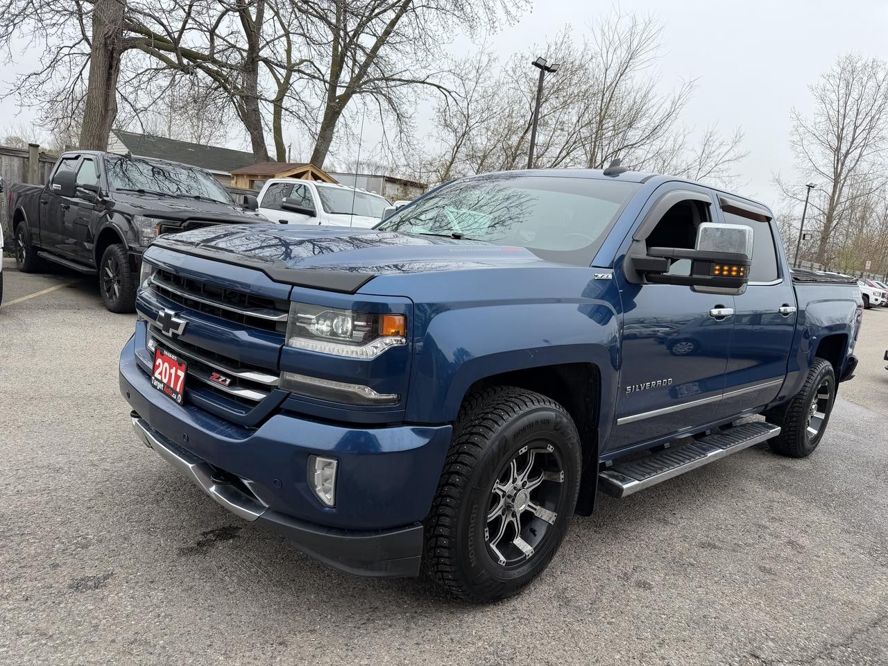 2017 Chevrolet Silverado 1500 LTZ Photo2