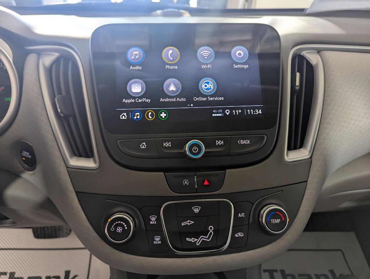 2021 Chevrolet Malibu LS LOW LOW KILOMETERS!! Photo