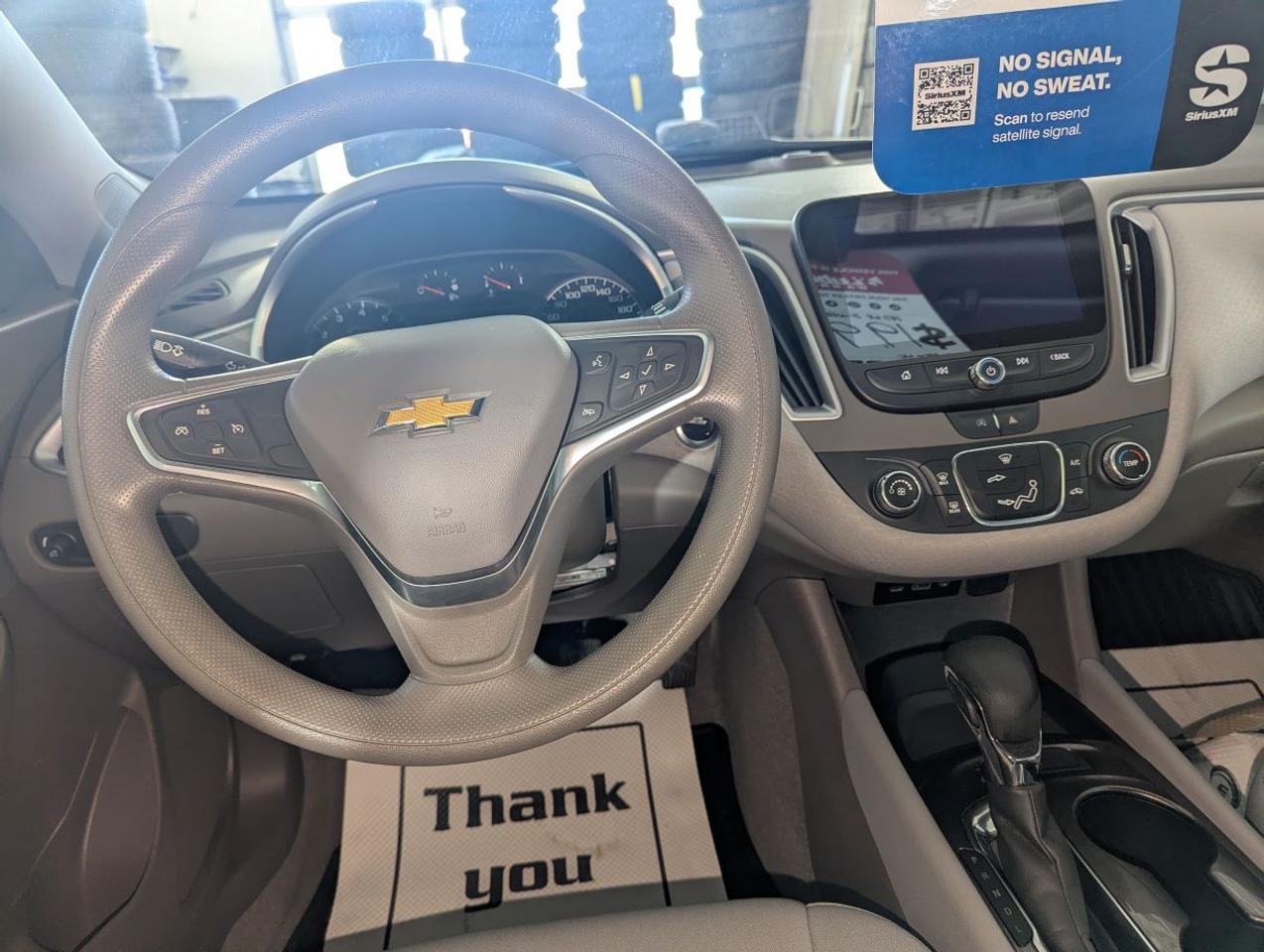 2021 Chevrolet Malibu LS LOW LOW KILOMETERS!! Photo