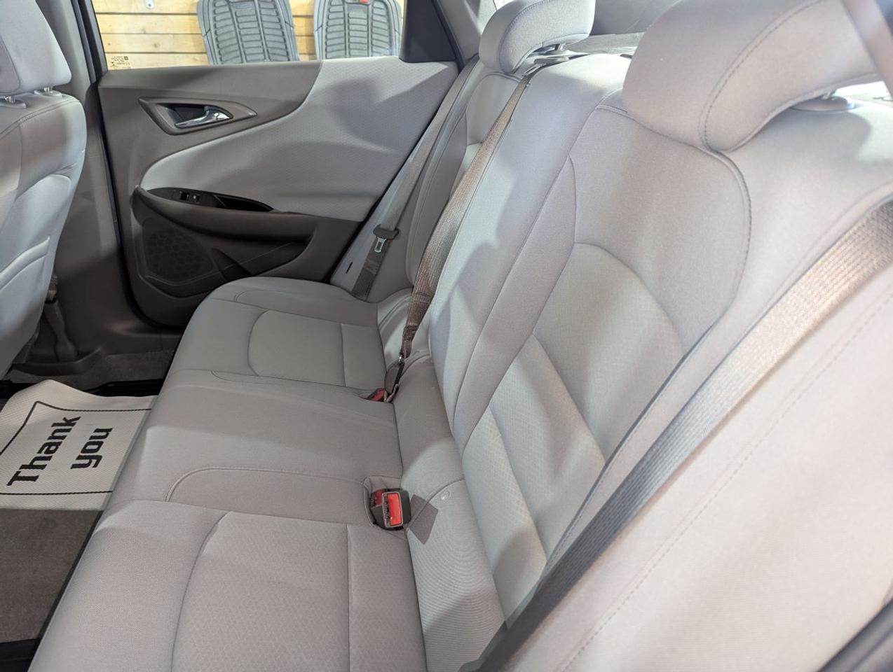 2021 Chevrolet Malibu LS LOW LOW KILOMETERS!! Photo