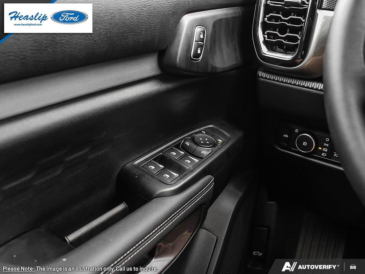 2026 Ford Ranger 4X4 CRW CAB XLT Photo