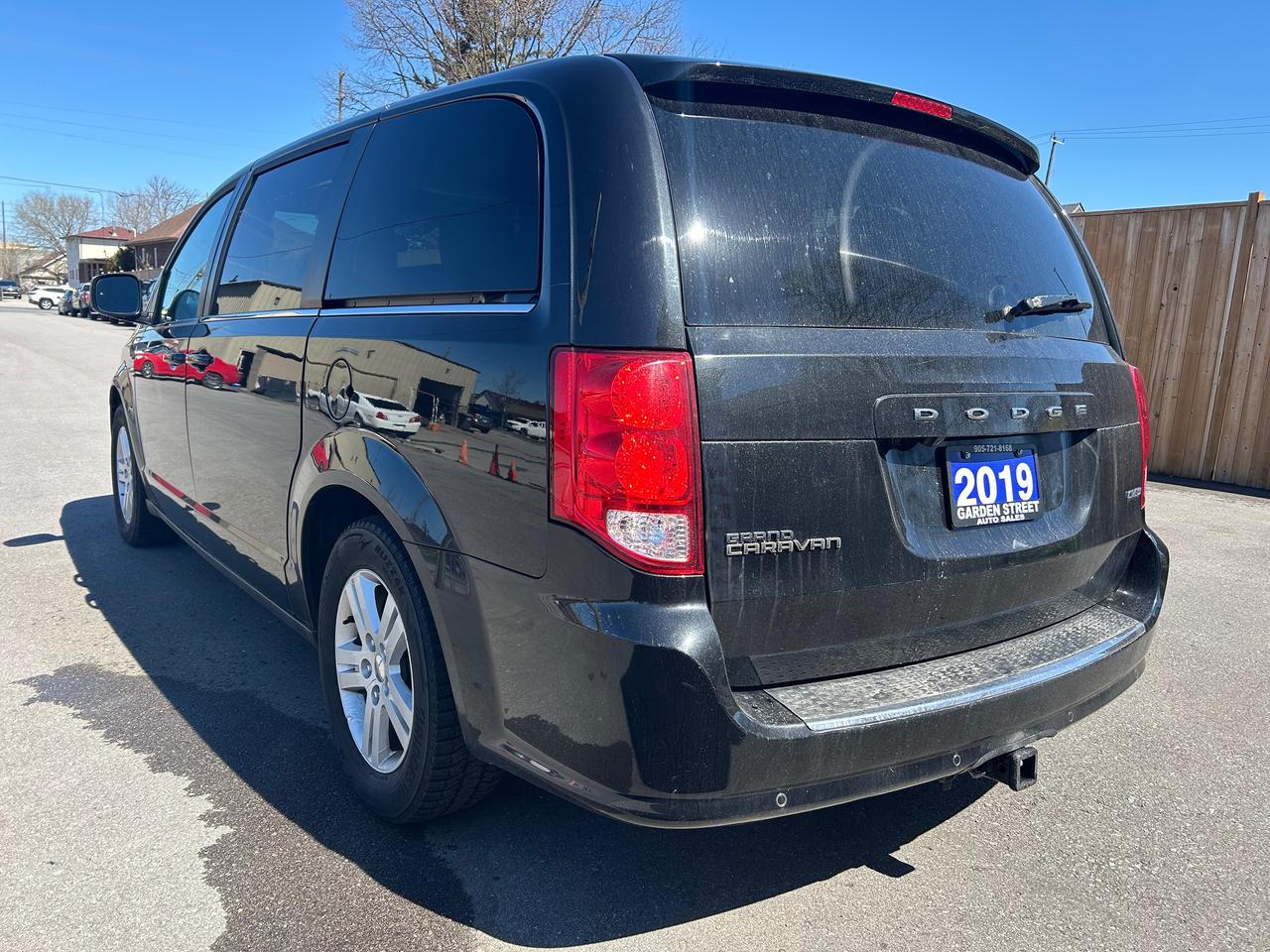 2019 Dodge Grand Caravan Crew Plus Photo