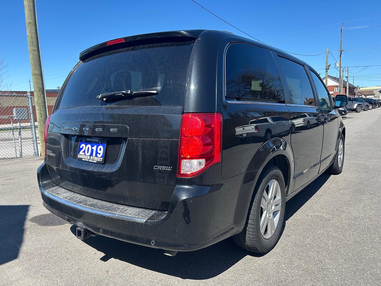 2019 Dodge Grand Caravan Crew Plus Photo4