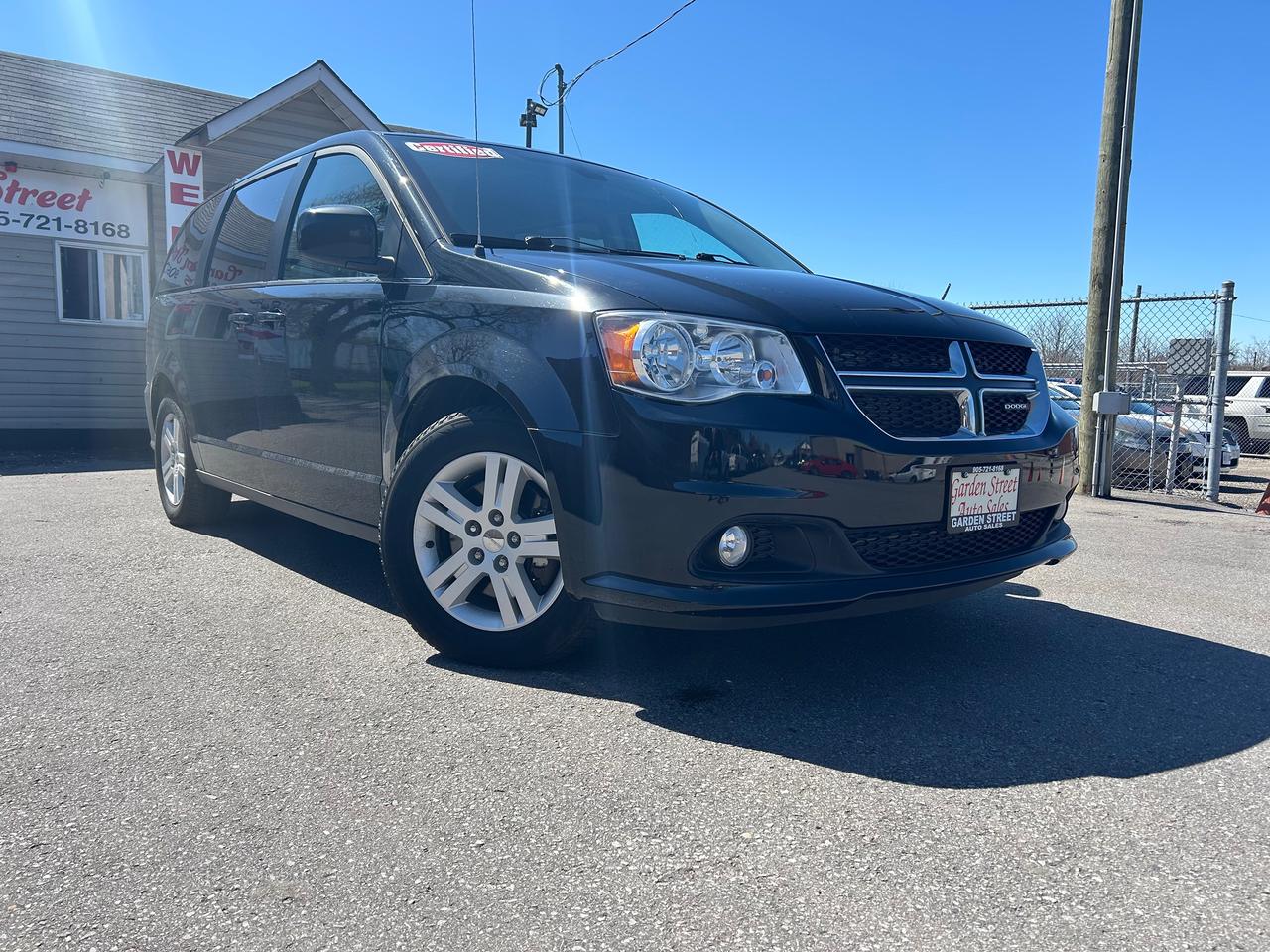 2019 Dodge Grand Caravan Crew Plus Photo