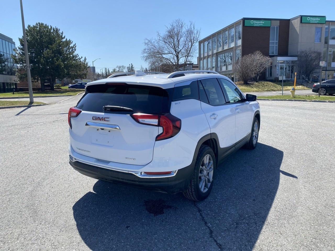 2022 GMC Terrain SLT AWD Photo