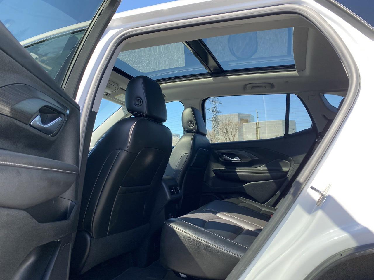 2022 GMC Terrain SLT AWD Photo