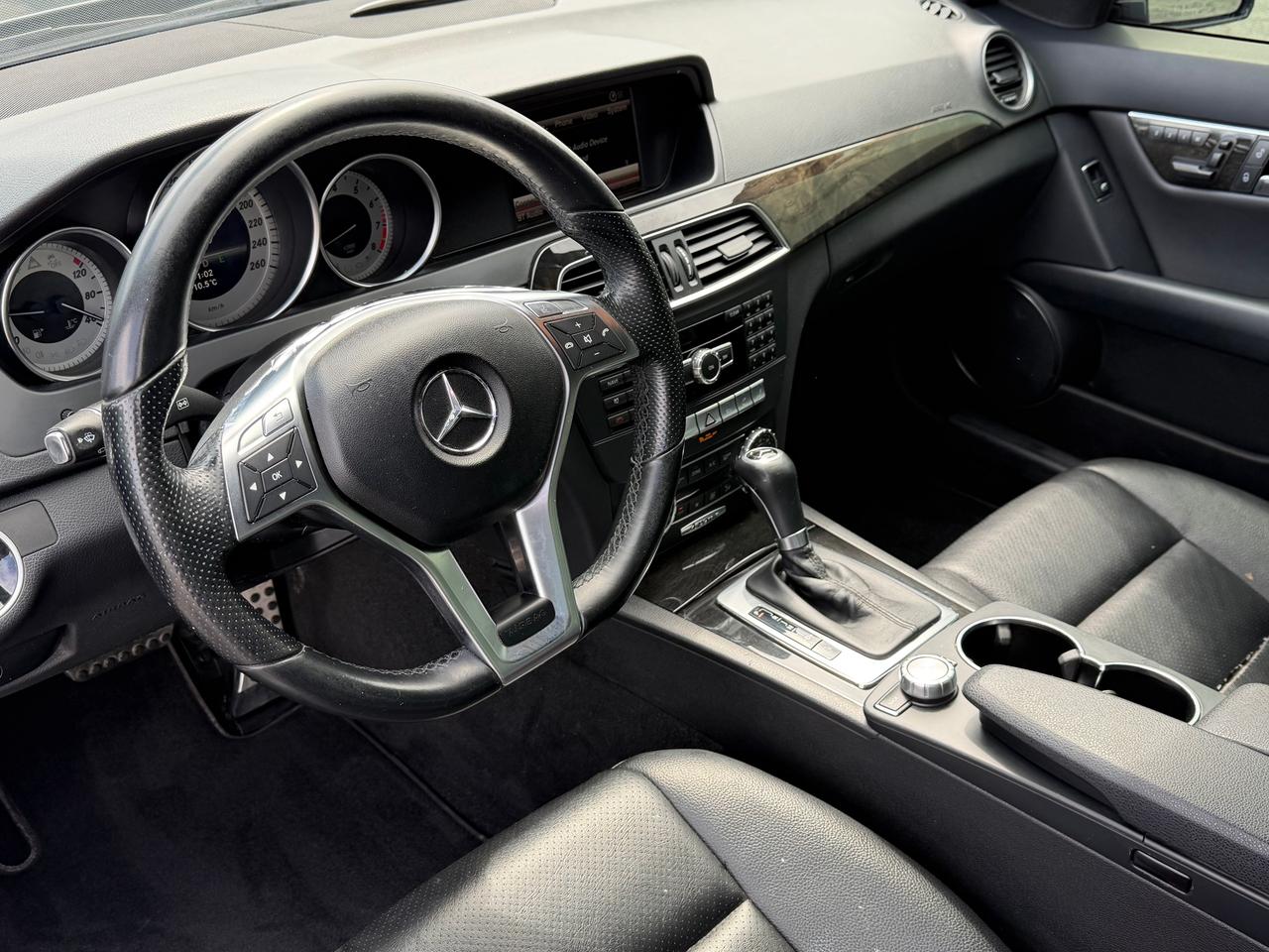 2013 Mercedes-Benz C-Class C350 4MATIC **GREAT SERVICE HISTORY** Photo