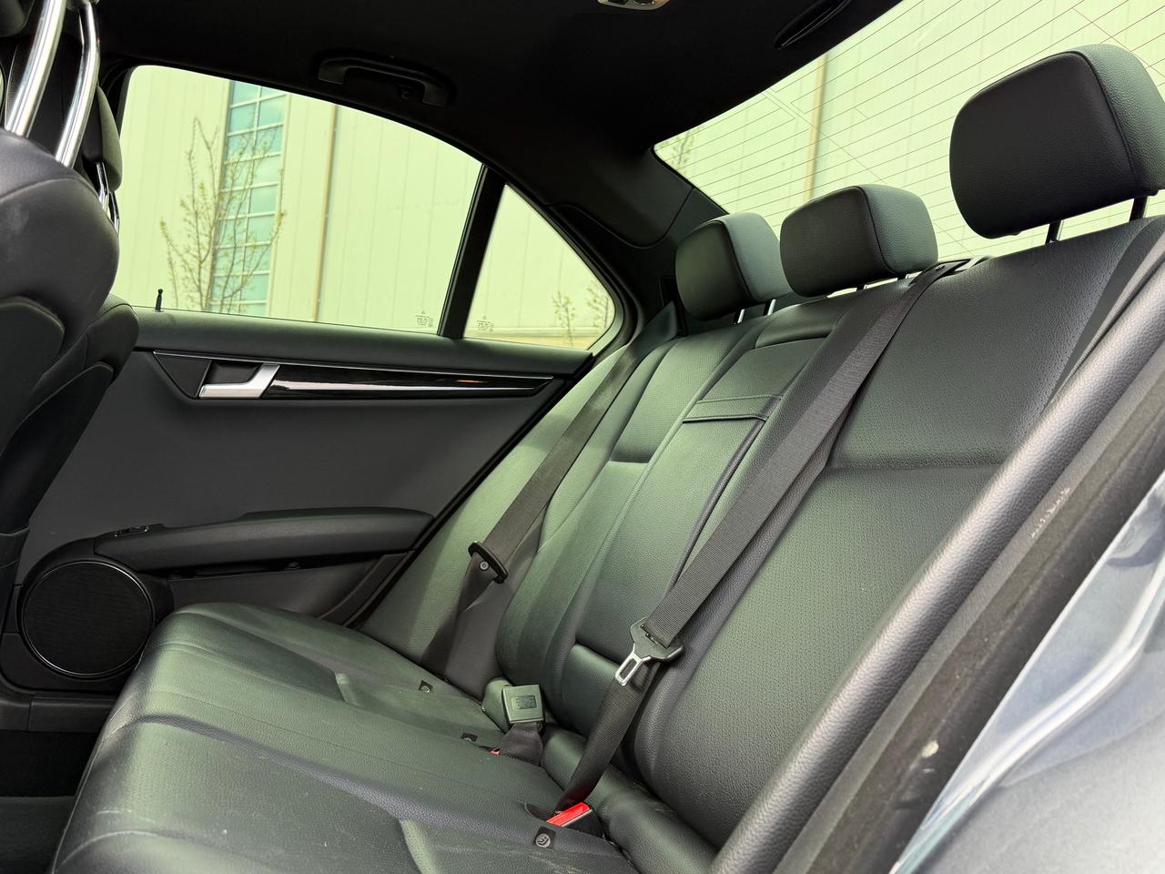 2013 Mercedes-Benz C-Class C350 4MATIC **GREAT SERVICE HISTORY** Photo