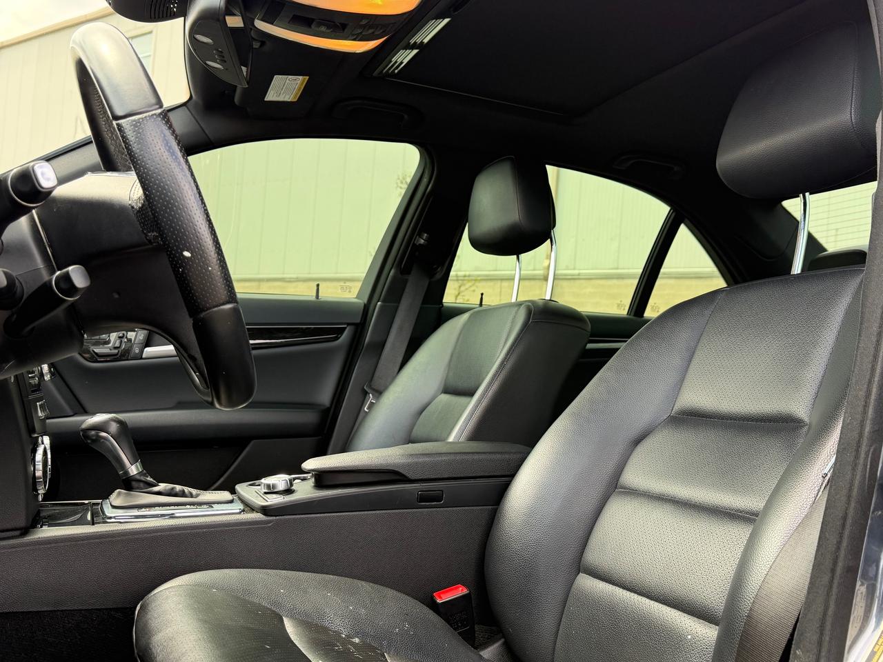 2013 Mercedes-Benz C-Class C350 4MATIC **GREAT SERVICE HISTORY** Photo