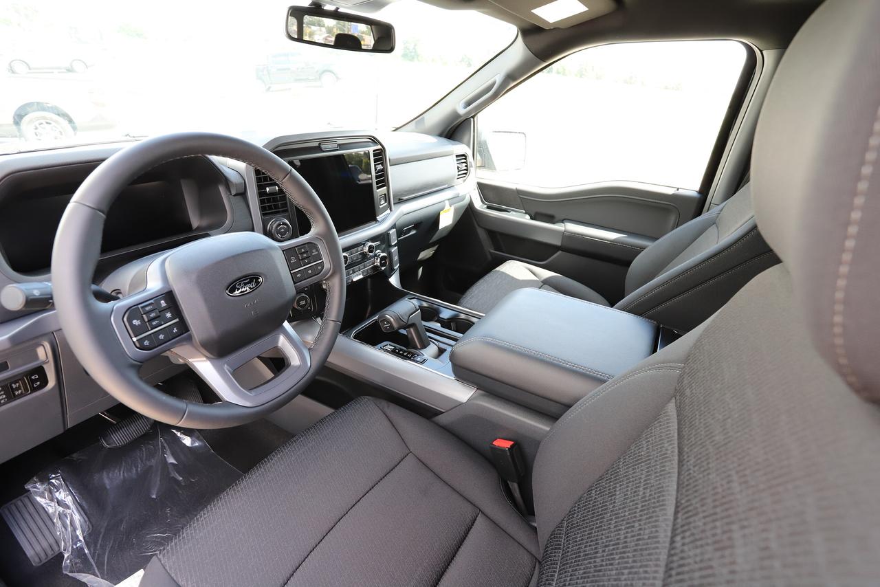 2026 Ford F-150 XLT 4WD SuperCrew 5.5' Box Photo1