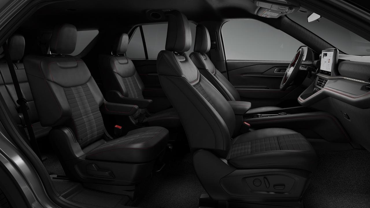 2026 Ford Explorer ST-Line 4WD Photo
