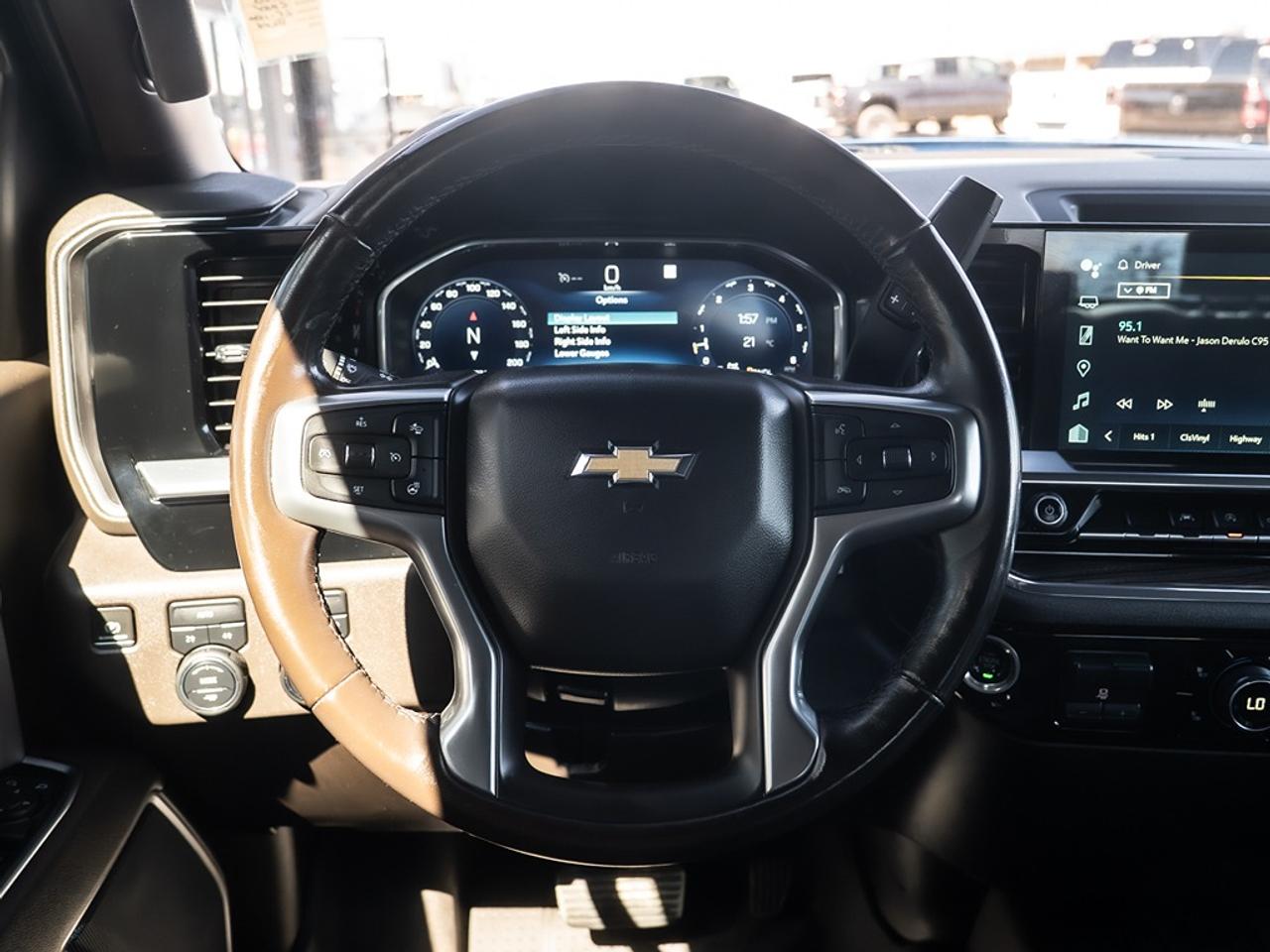 2023 Chevrolet Silverado 1500 LT Photo10