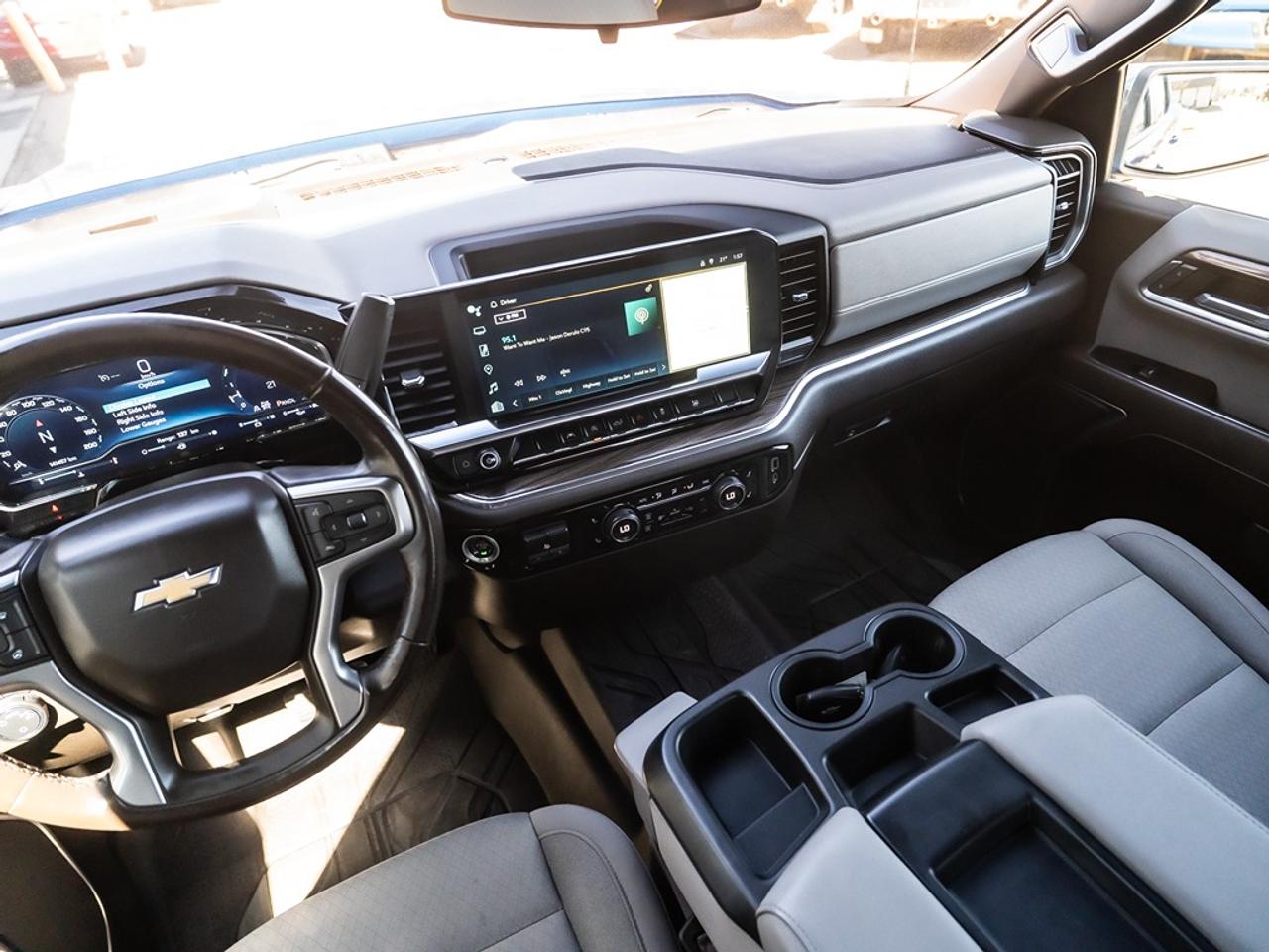 2023 Chevrolet Silverado 1500 LT Photo9