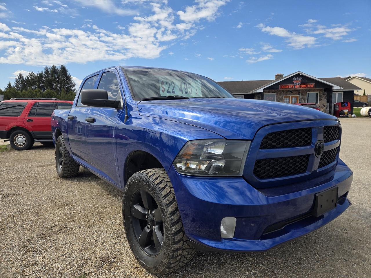 2019 RAM 1500 Classic EXPRESS Photo4