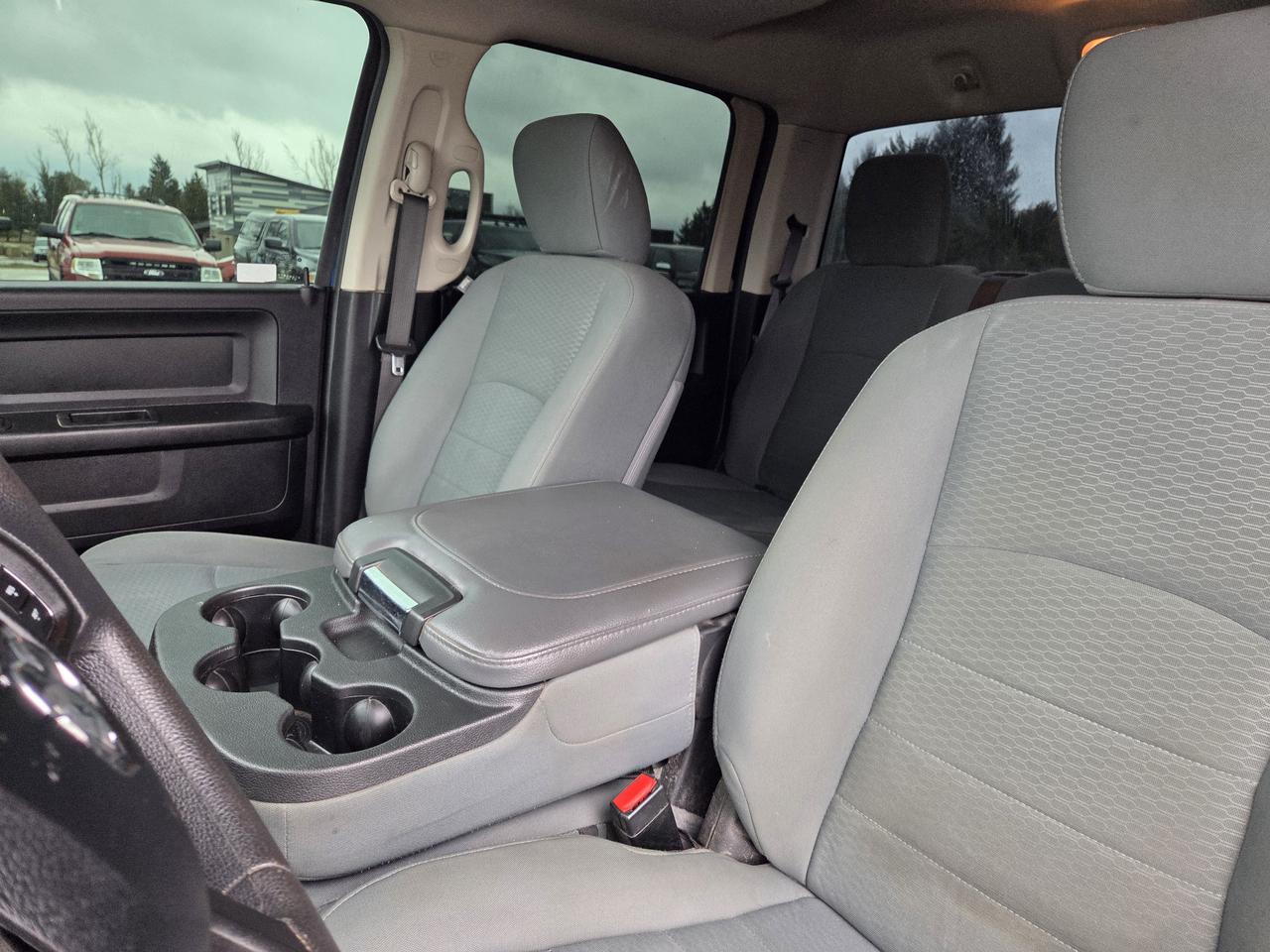 2019 RAM 1500 Classic EXPRESS Photo