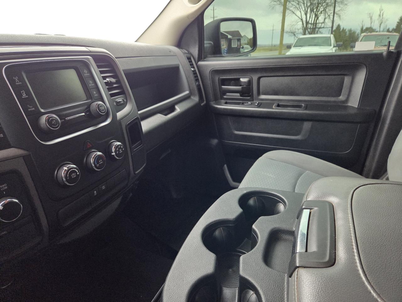 2019 RAM 1500 Classic EXPRESS Photo