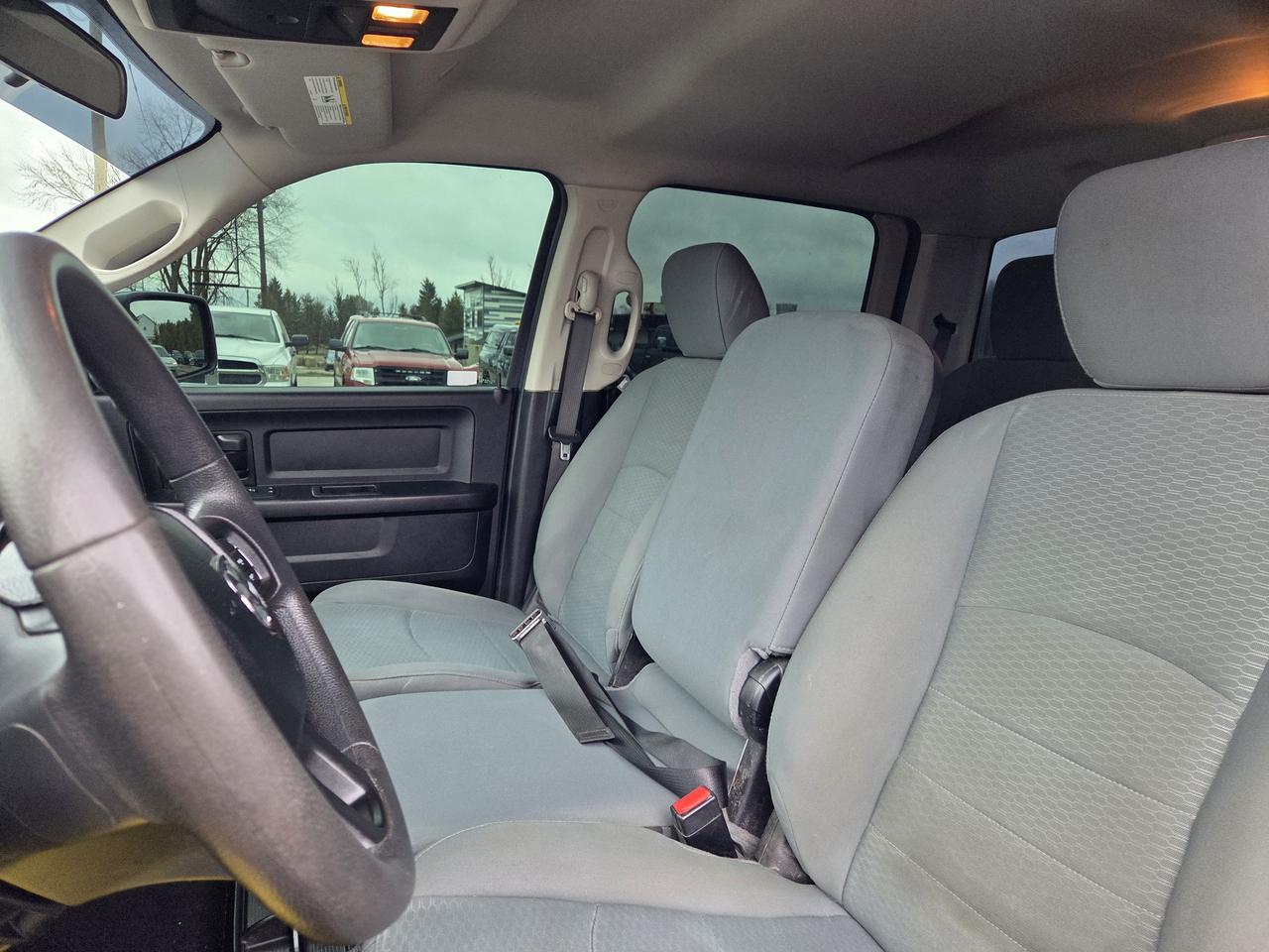 2019 RAM 1500 Classic EXPRESS Photo