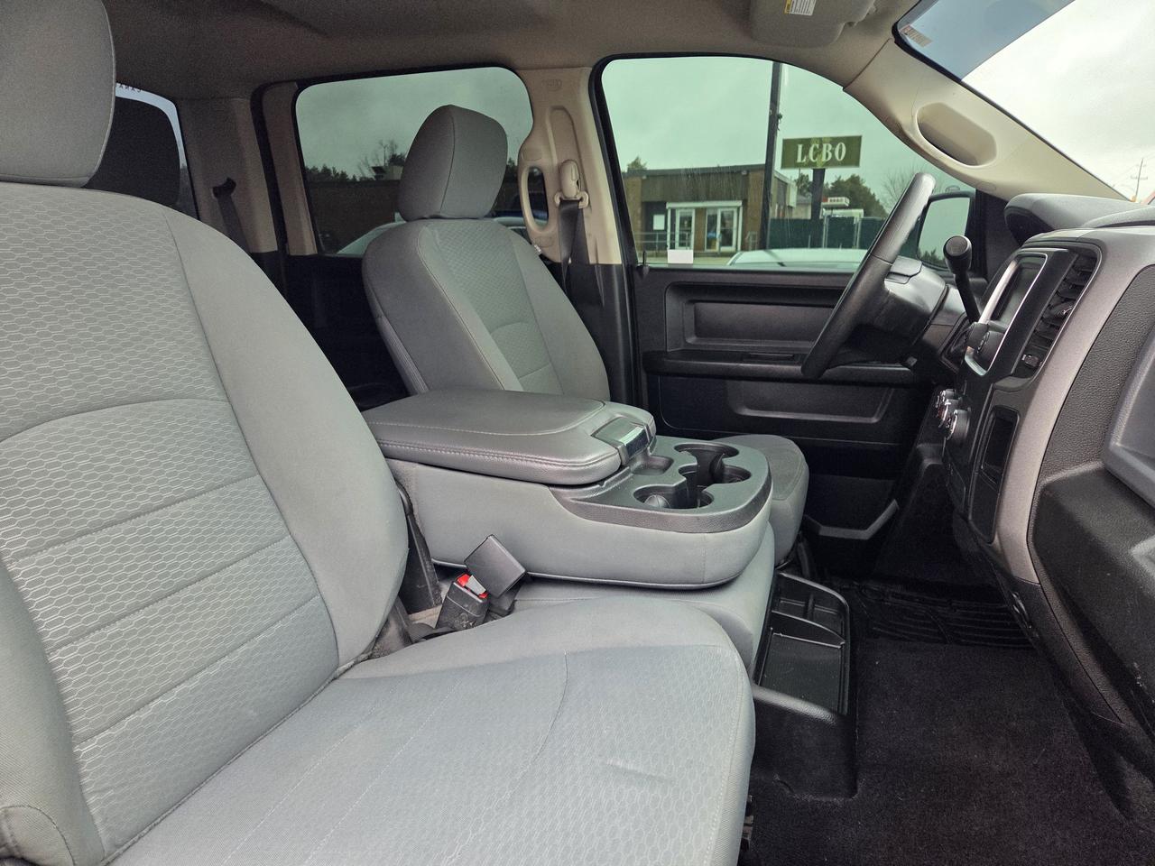 2019 RAM 1500 Classic EXPRESS Photo