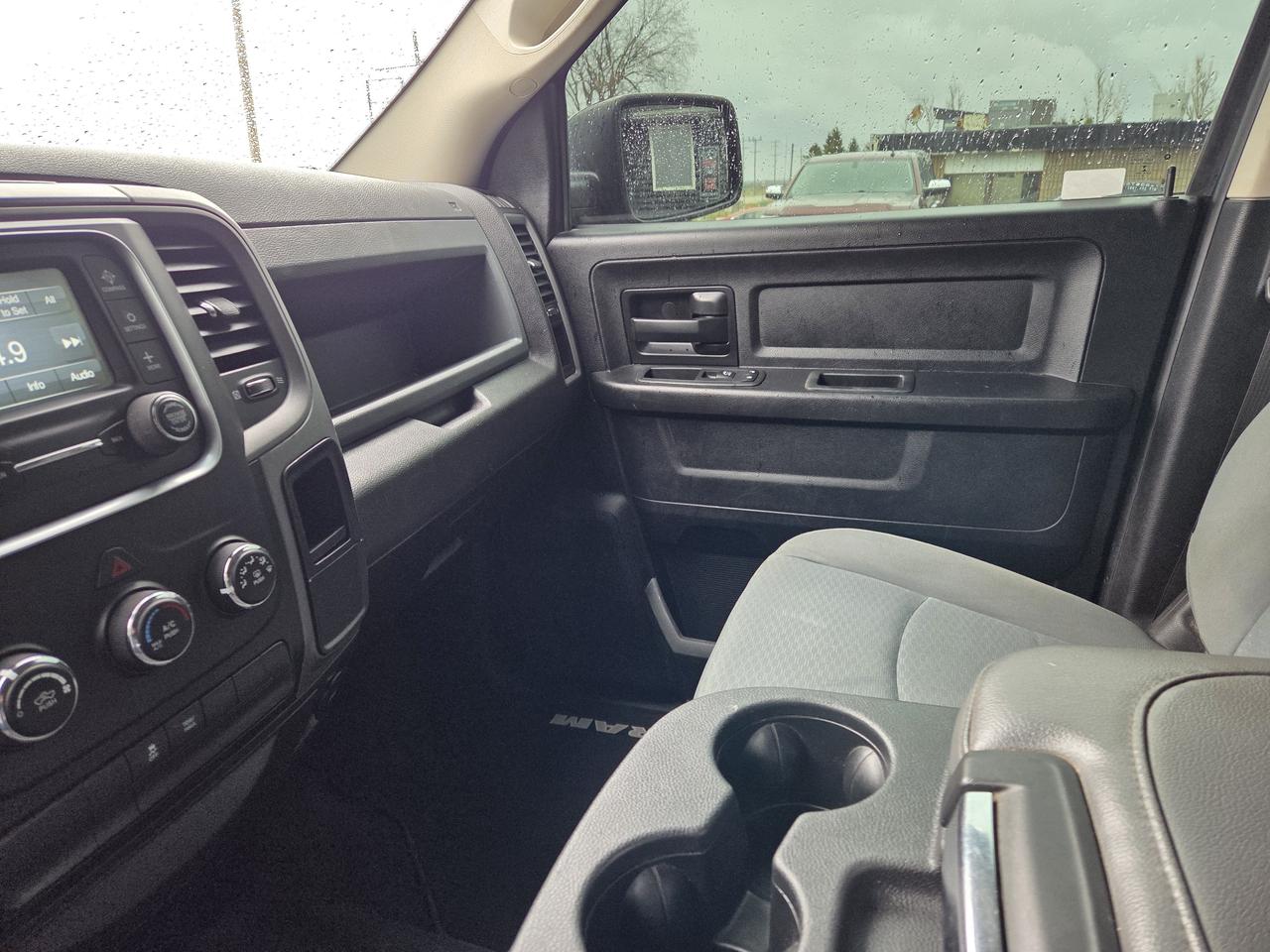 2019 RAM 1500 Classic EXPRESS Photo