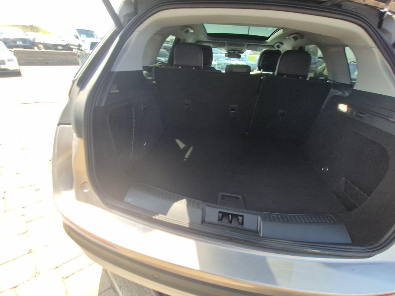 2020 Lincoln Corsair RESERVE, HEATED STEERING WHEEL, TECH PACKAGE! Photo4