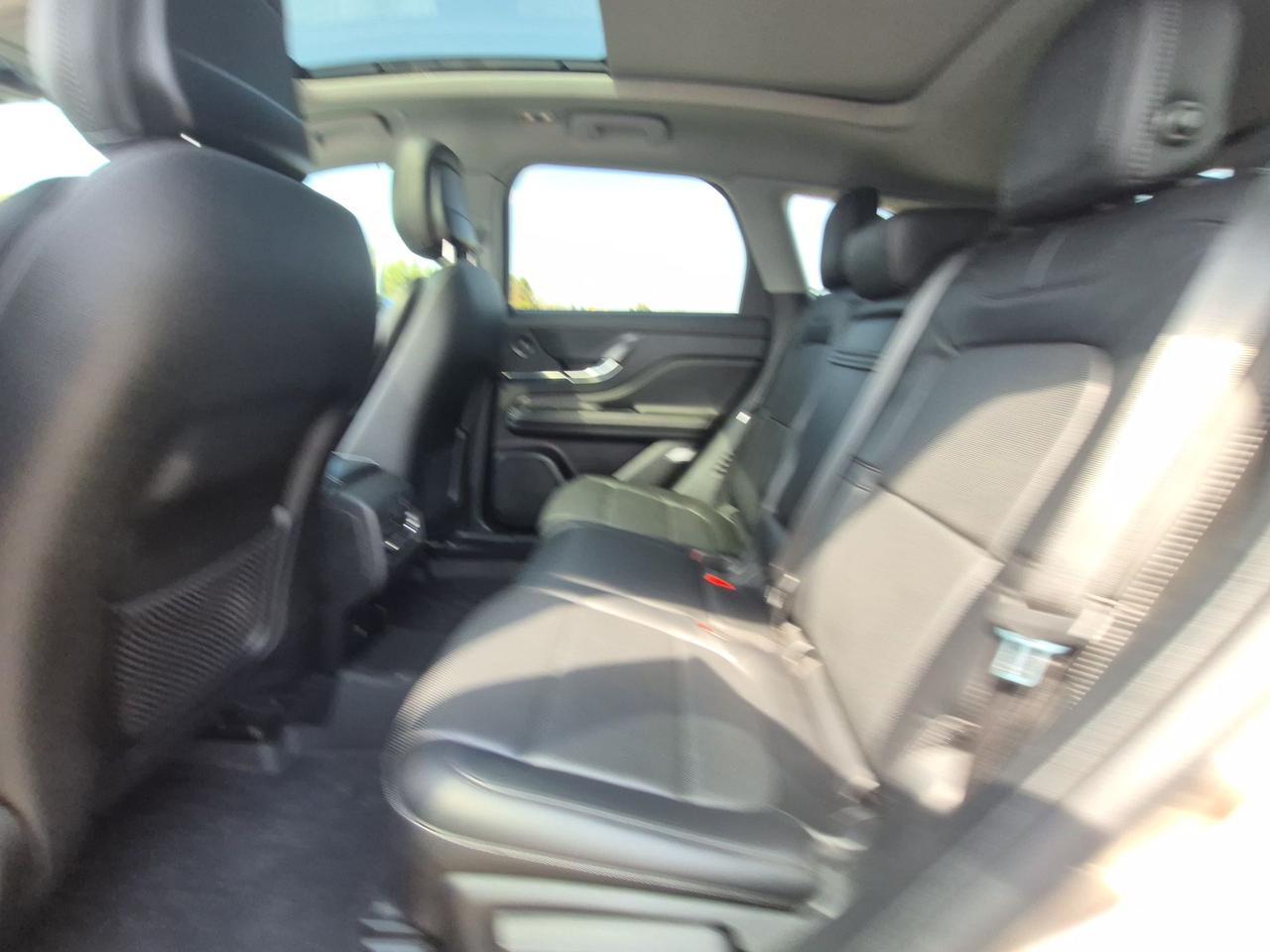 2020 Lincoln Corsair RESERVE, HEATED STEERING WHEEL, TECH PACKAGE! Photo