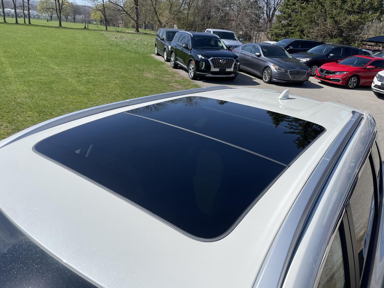 2023 Nissan Rogue SV Moonroof AWD *One Owner Photo
