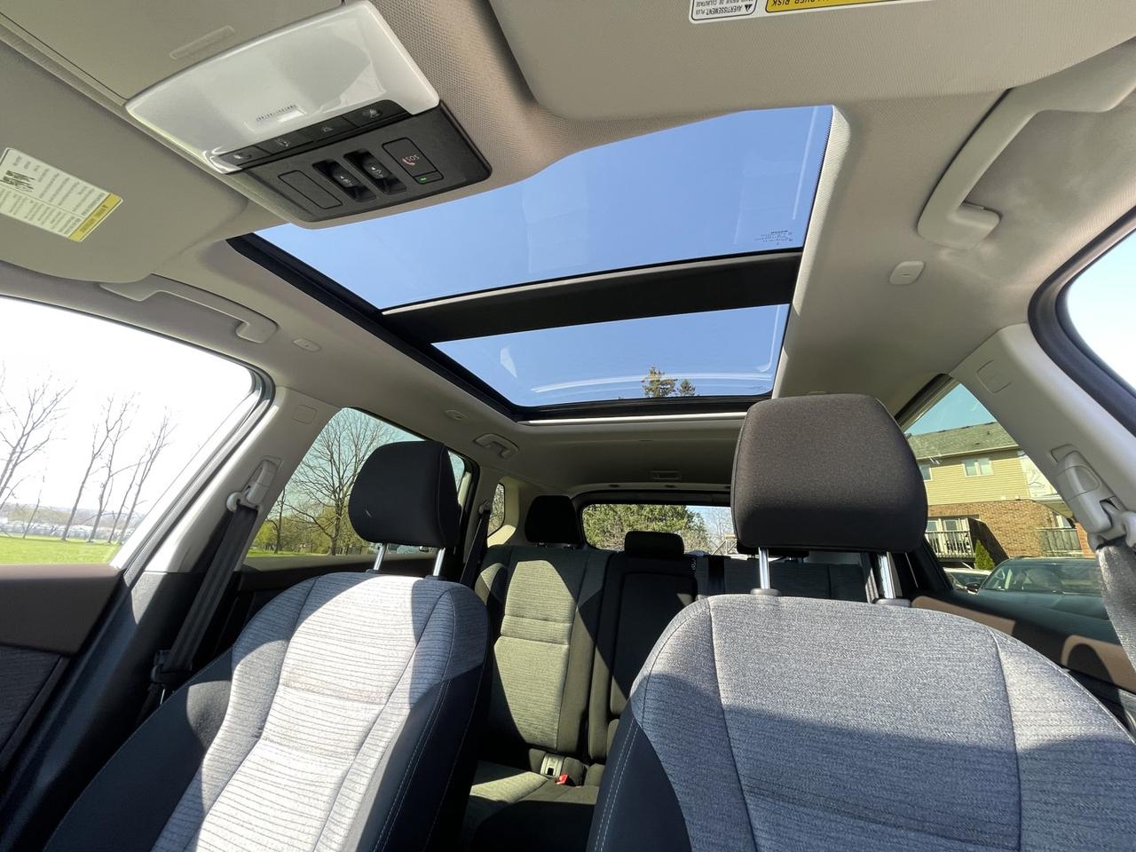 2023 Nissan Rogue SV Moonroof AWD *One Owner Photo