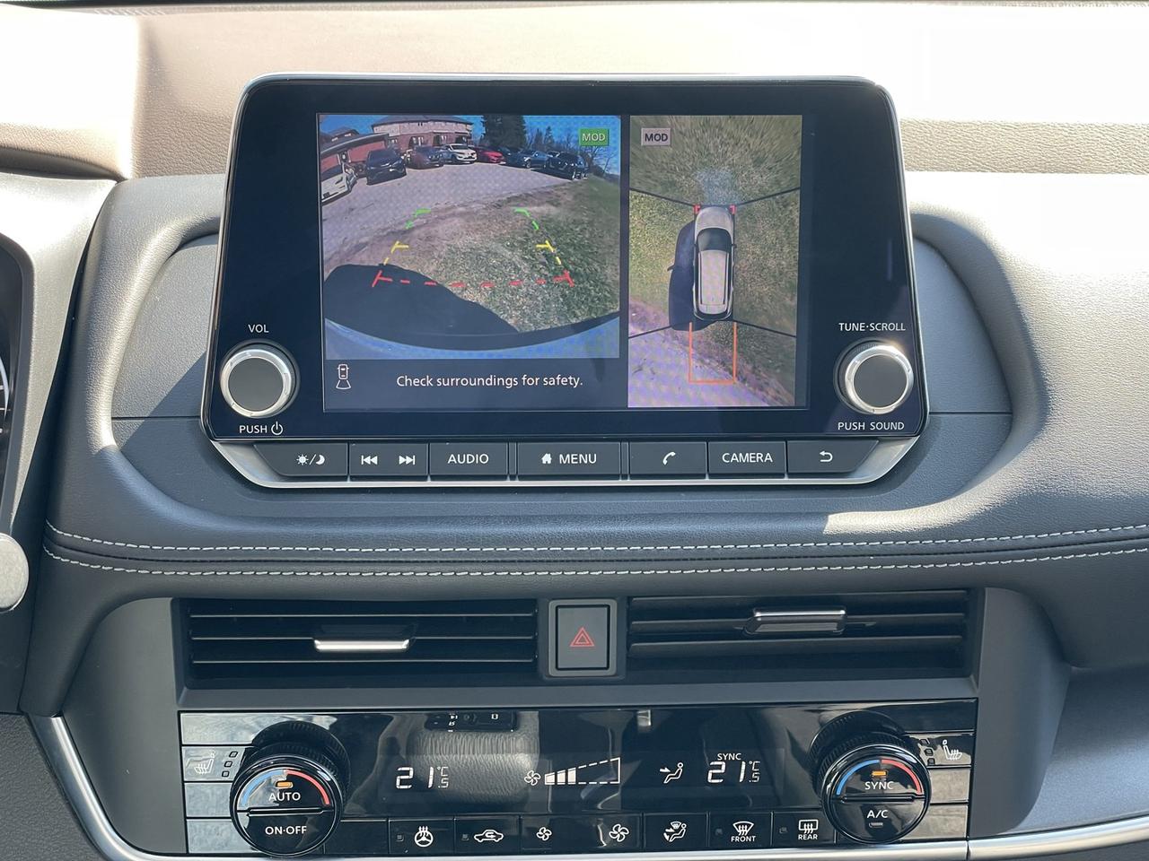 2023 Nissan Rogue SV Moonroof AWD *One Owner Photo