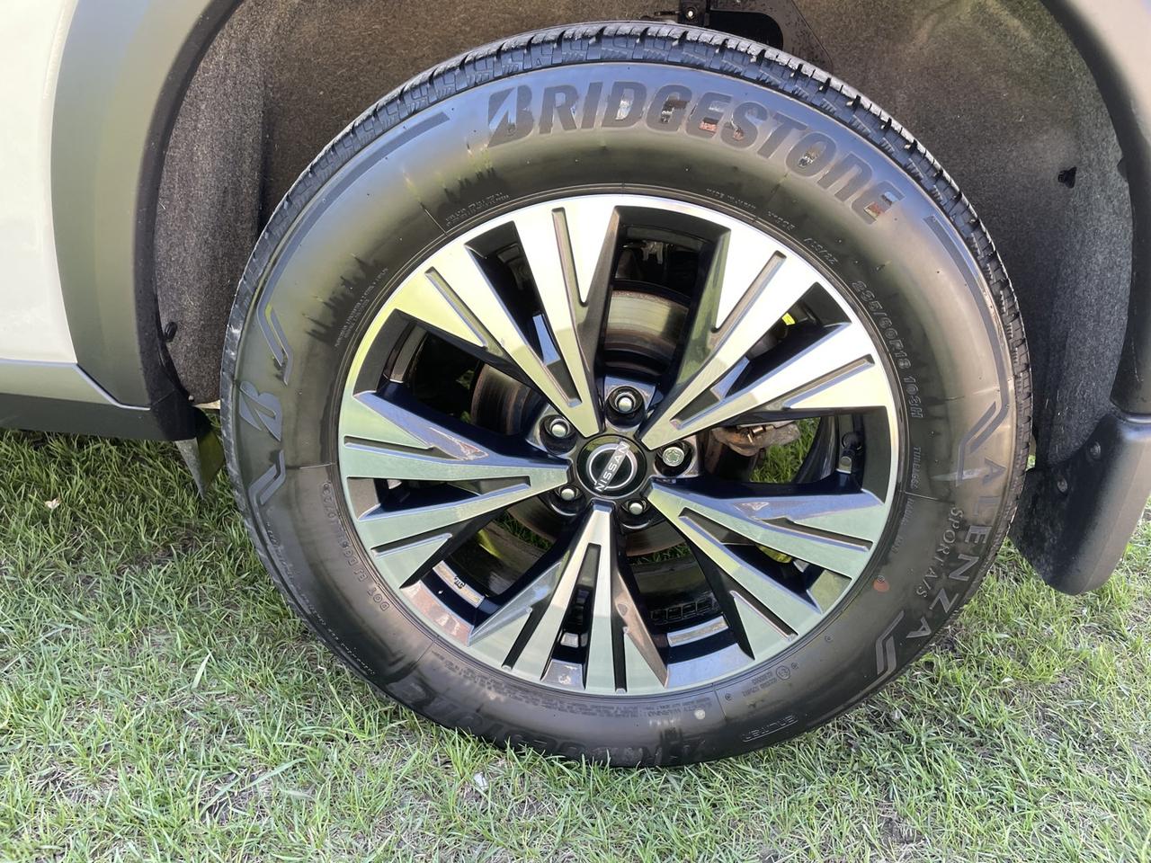 2023 Nissan Rogue SV Moonroof AWD *One Owner Photo