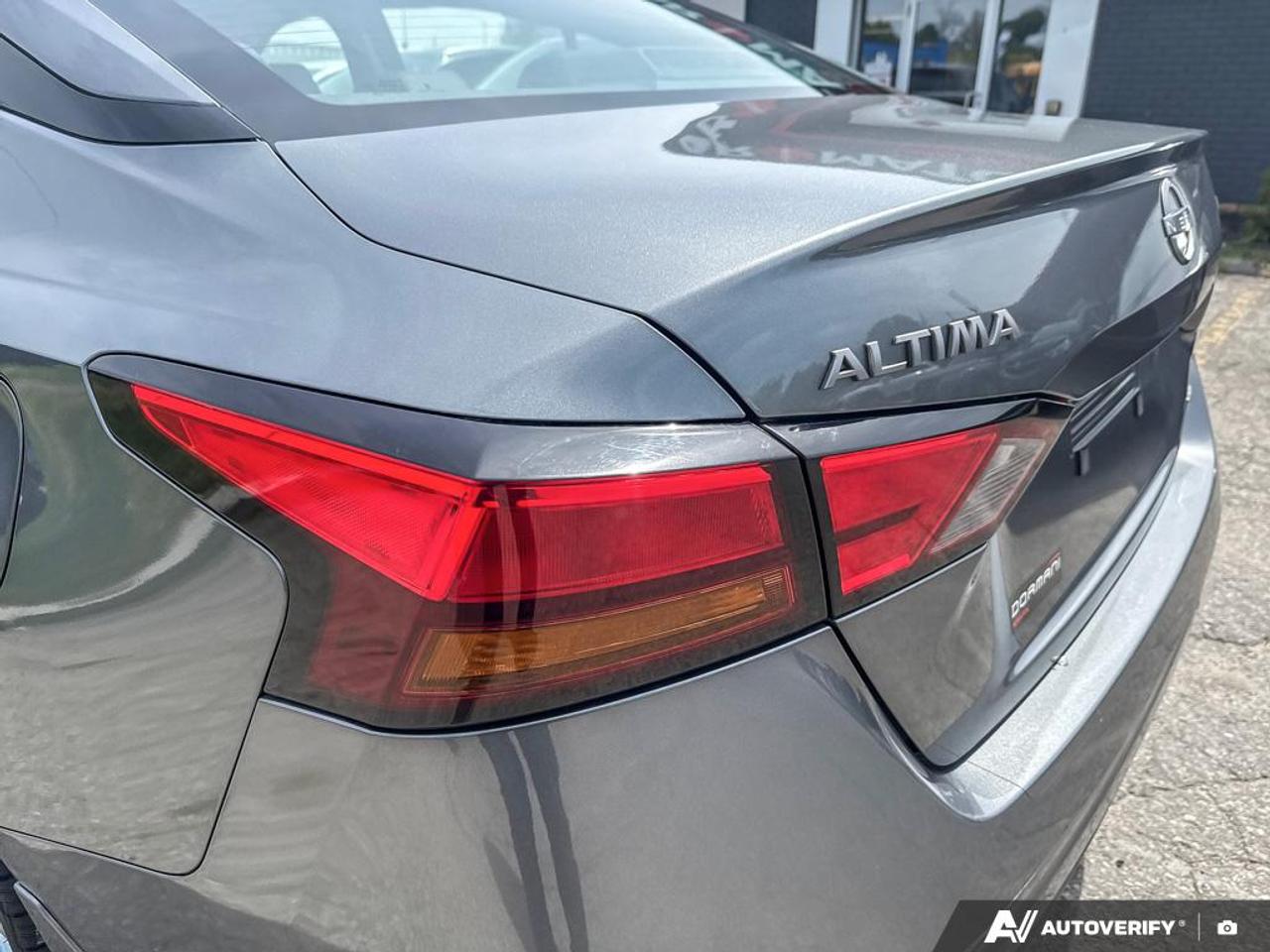 2023 Nissan Altima PLATINUM / NO ACCIDENTS / AWD / LEATHER /ROOF/NAV Photo
